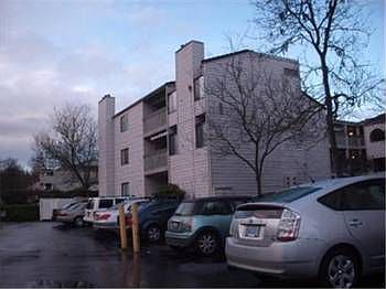 2nd image of 15824 NE Leary Way