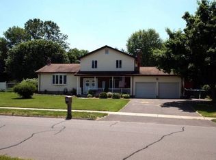 86 Jacques Ln, South Windsor, CT 06074