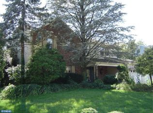 16 Greentree Way, Cherry Hill, NJ 08003
