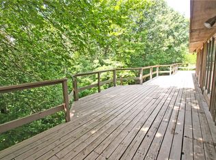 E Sky Mountain Dr, Rogers, AR 72756