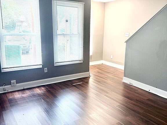 4th image of 2185 Wellington Cir
