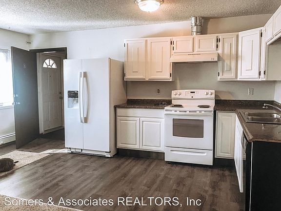 3rd image of 2303 S Barnette St APT C