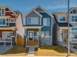 577 N Masters Rd SE, Calgary, AB T3M 2W3