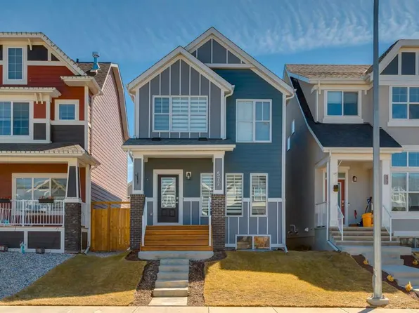 577 N Masters Rd SE, Calgary, AB T3M 2W3