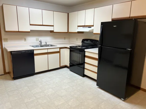 3834 Cabaret Trl W APT E, Saginaw, MI 48603