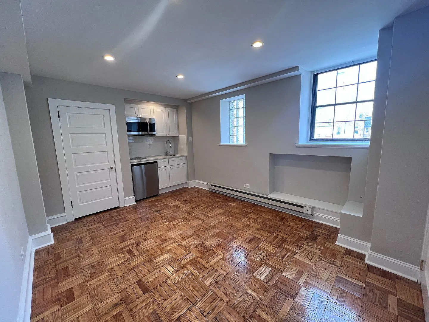 331 S Smedley Street — Photo 3