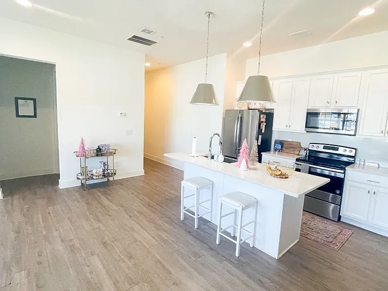 2BR Loft Large Kitchen