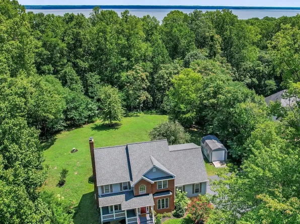 48 Brooke Crest Ln, Stafford, VA 22554