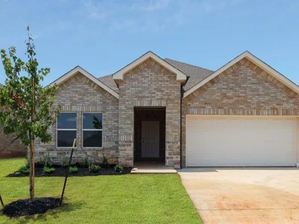 639 Park Place Dr, Newcastle, OK 73065
