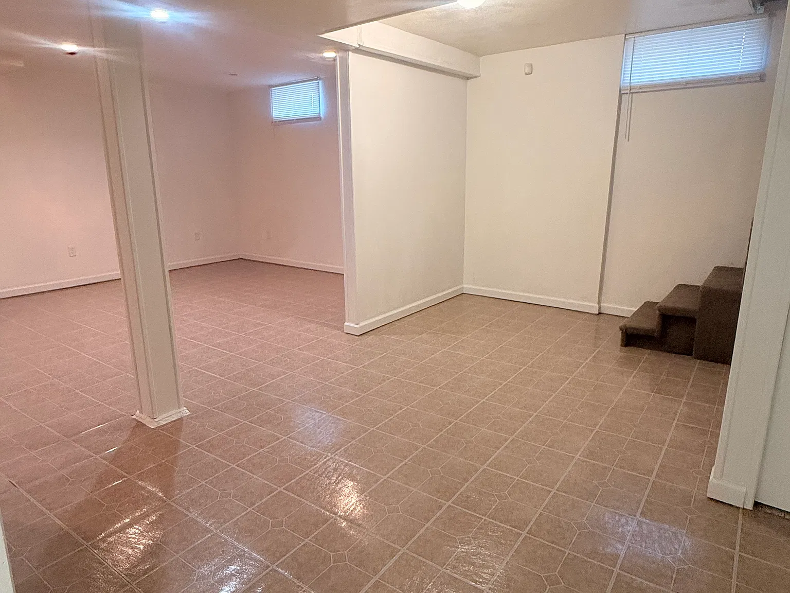 3 bed, 850 sqft, $2,300 — Photo 2