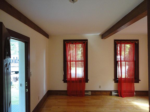 2nd image of 238-40 W Oak St