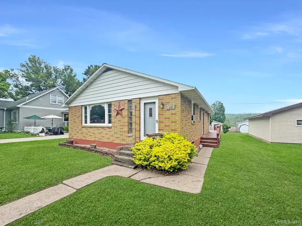 409 Baker Ave, Caspian, MI 49915