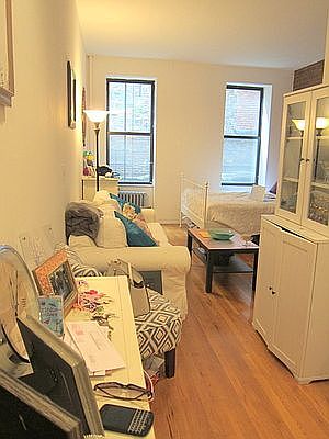 1st image of 424 E 75th St #1G