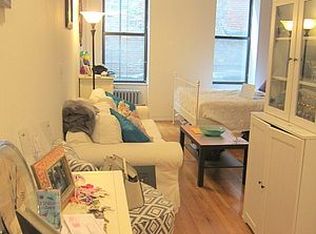 424 E 75th St #1G, New York, NY 10021