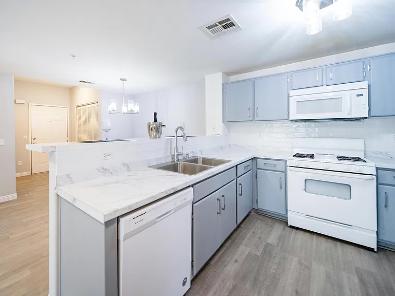 31241 Taylor Ln — Photo 9