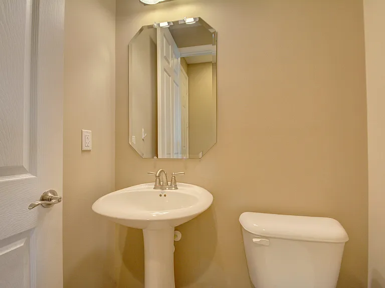 2916 Payson Way — Photo 10