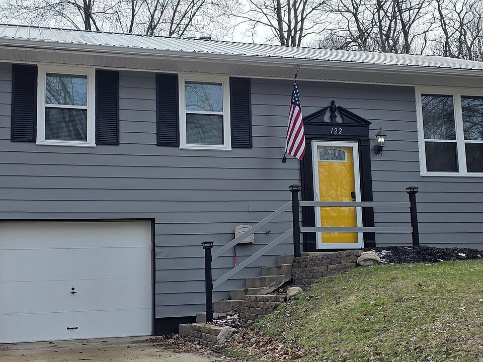 1st image of 122 Memorial Dr
