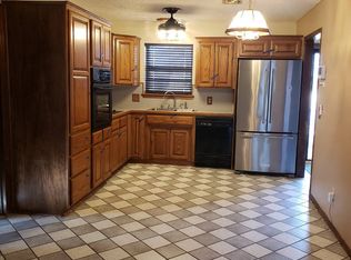 301 W Ash St, Fairview, OK 73737