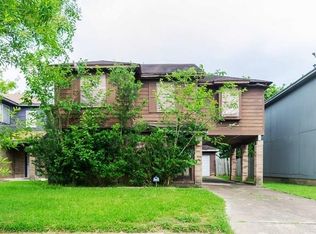 16019 Diamond Ridge Dr, Houston, TX 77053