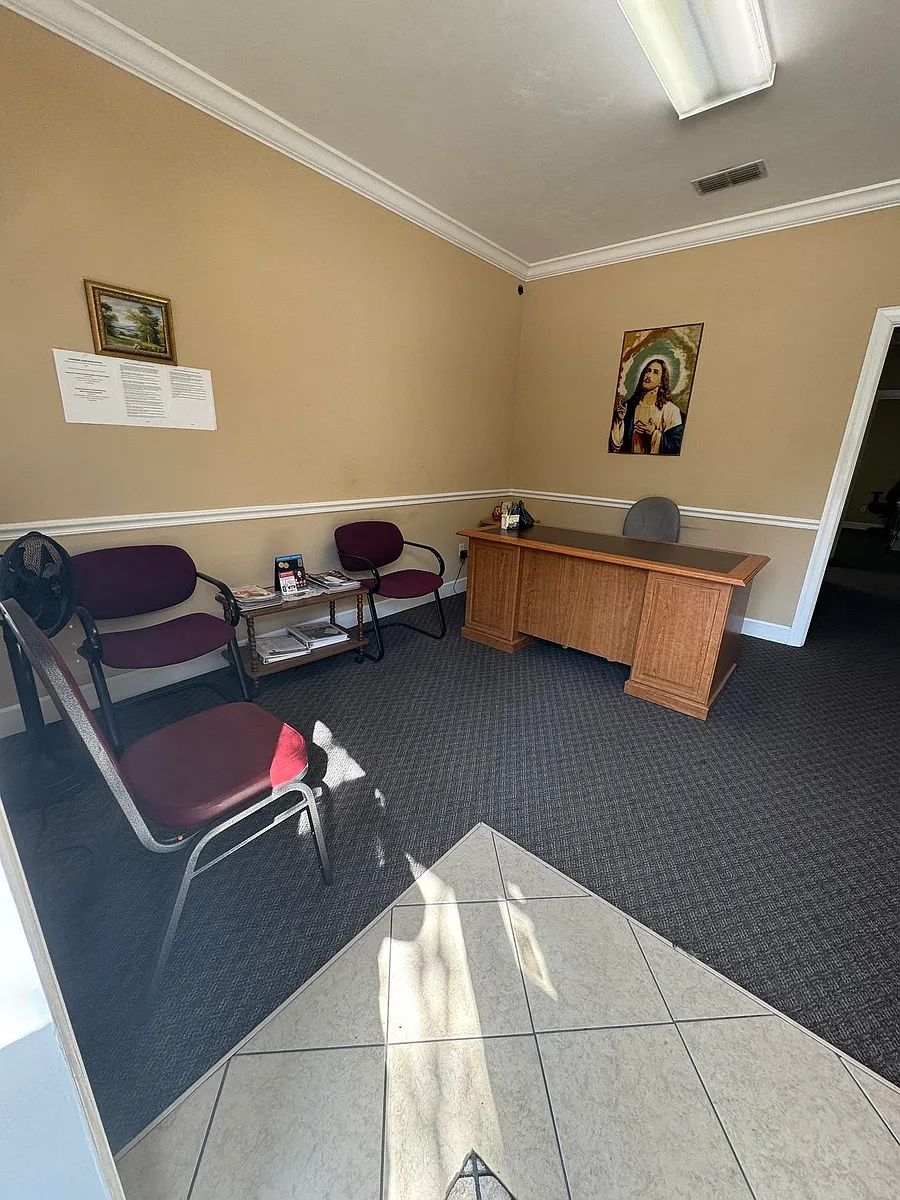 Building Photo - 2709 Killarney Way #3