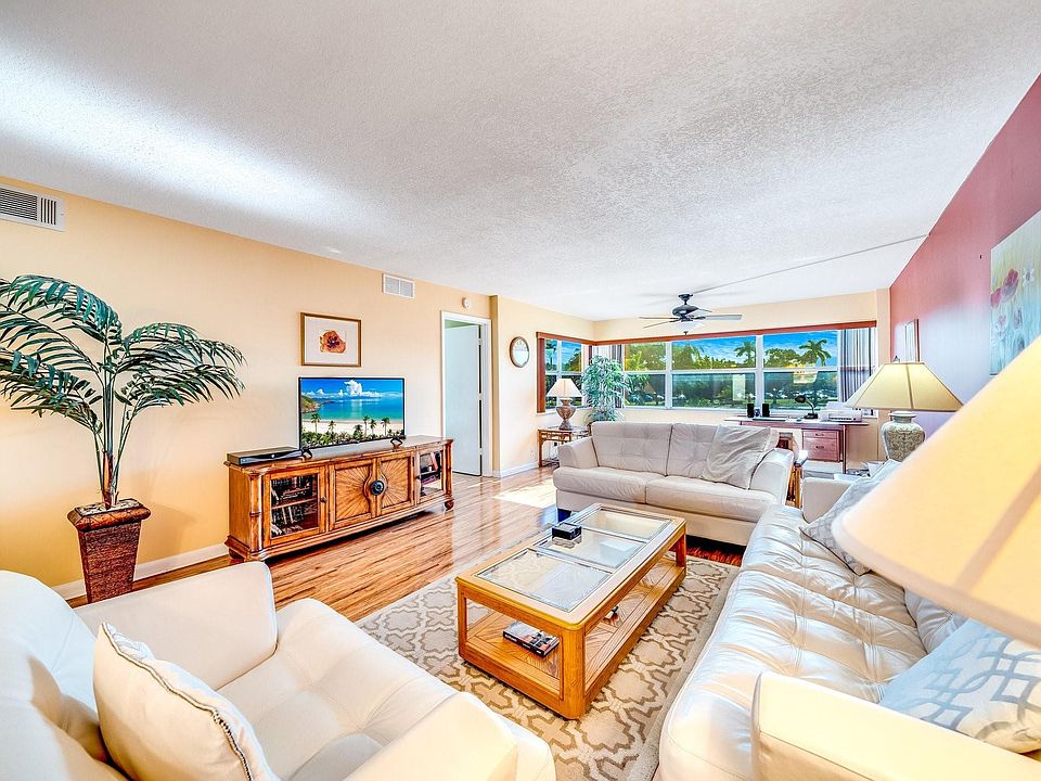 1st image of 9741 Sunrise Lakes Boulevard #202
