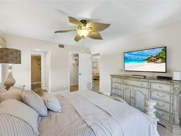 4200 Belair Ln #316 — Photo 11