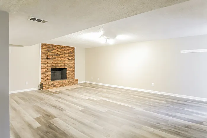 401 SE Westminister Rd — Photo 4