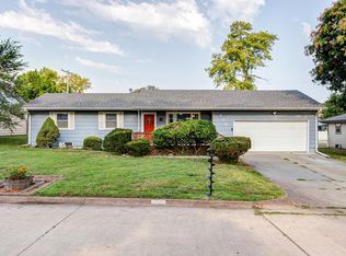 808 Manchester Rd, Salina, KS 67401