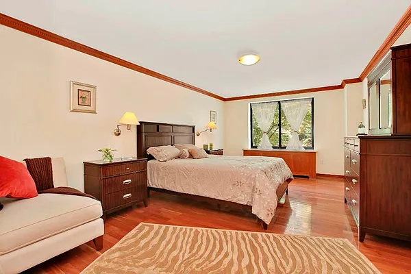 Sold by Town Residential | media 2
