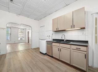 911 S Loomis St #1, Chicago, IL 60607
