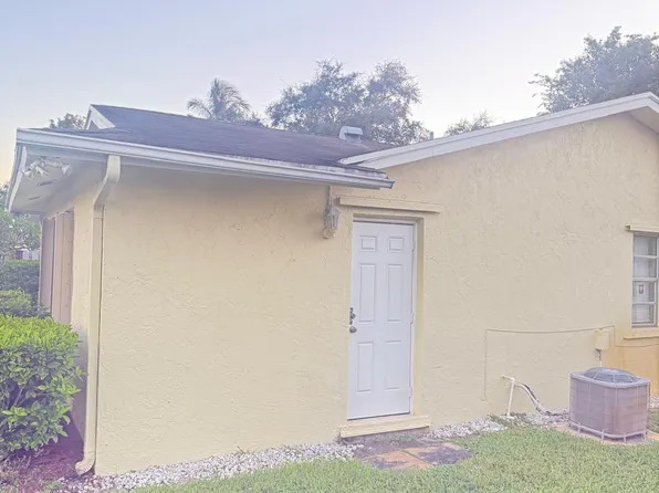 8601 Pluto Terrace, West Palm Beach, FL 33403