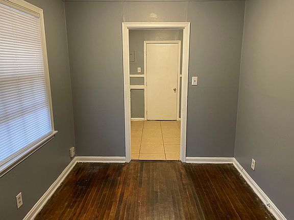 4th image of 3320 Sharpe Ave
