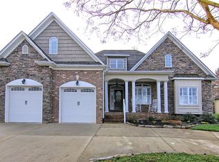 6980 Prairie Grove Dr, Clemmons, NC 27012