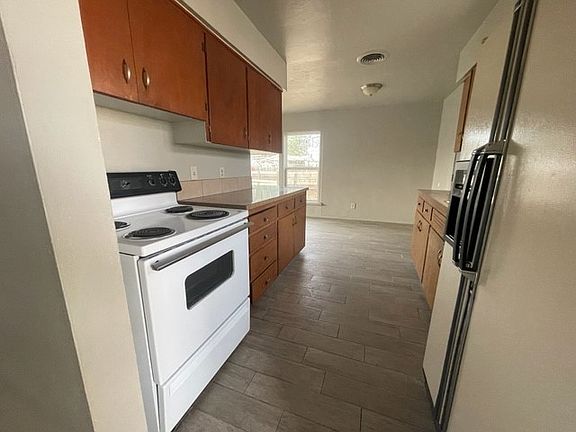 1502 S Wash Kitchen_12232021