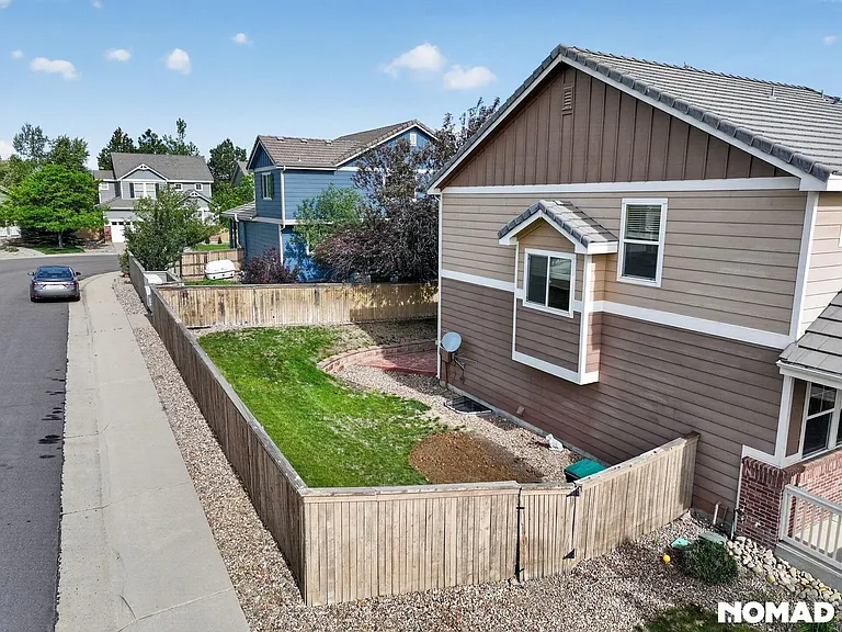 11055 Chesmore St — Photo 23