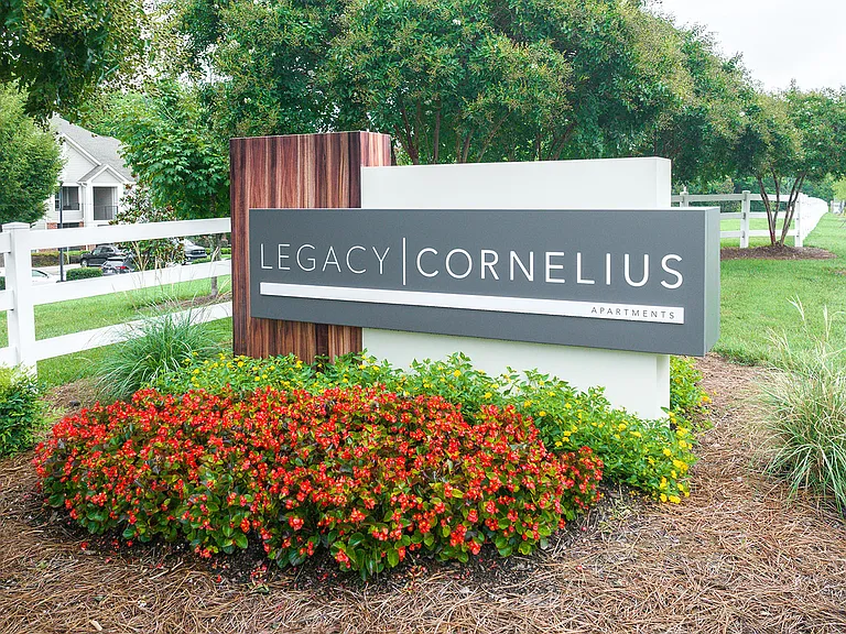 Legacy Cornelius Apartments — Photo 51