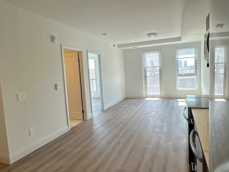 1333 Weber St E #306 — Photo 19
