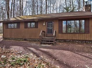 5265 Woodland Ave, Pocono Pines, PA