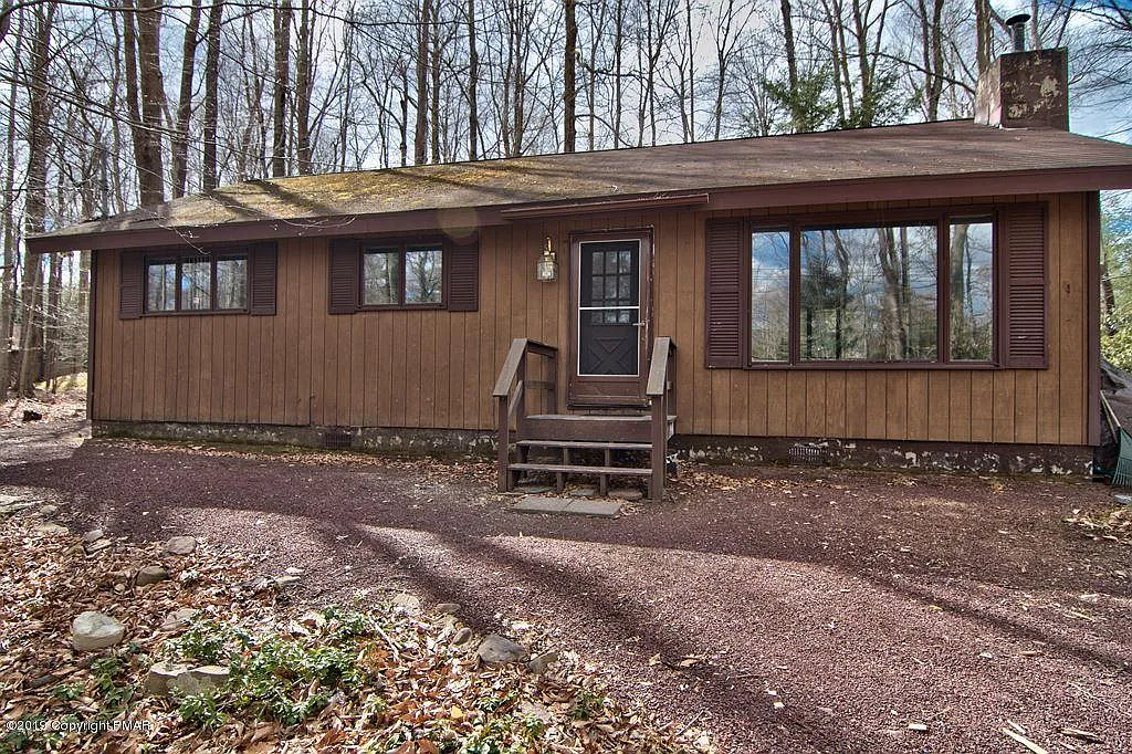 5265 Woodland Ave photo 1