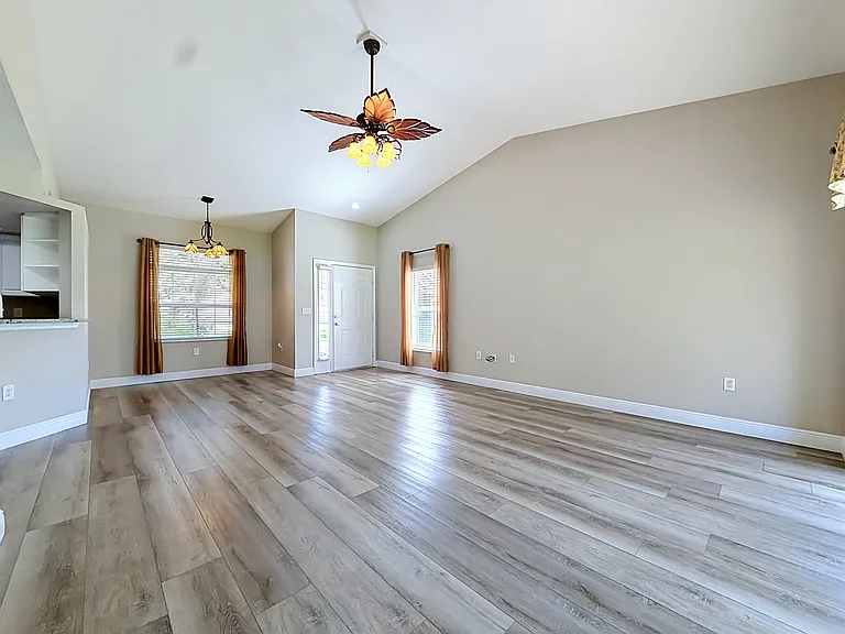 5281 Bowline Ct — Photo 7