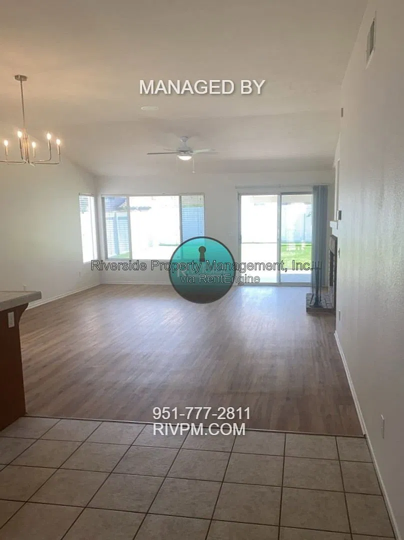 3 bed, 2.0 bath, 1490 sqft, $3,200 — Photo 4