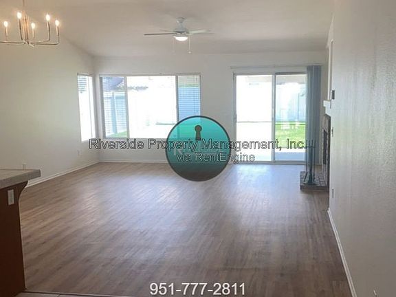 4th image of 20879 Bayport Dr