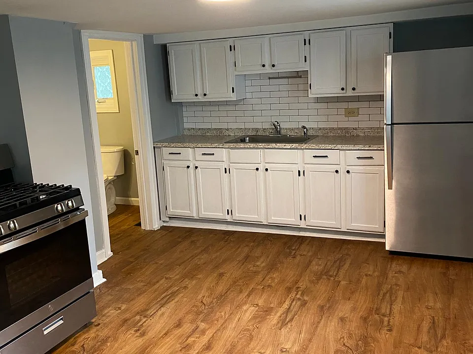 55 Chase St #1