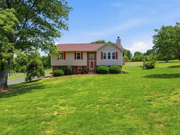 206 Brookhaven Dr, Columbia, TN 38401