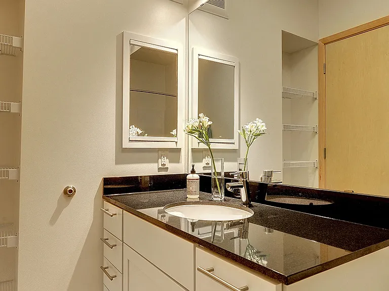 Coze Flats — Photo 3