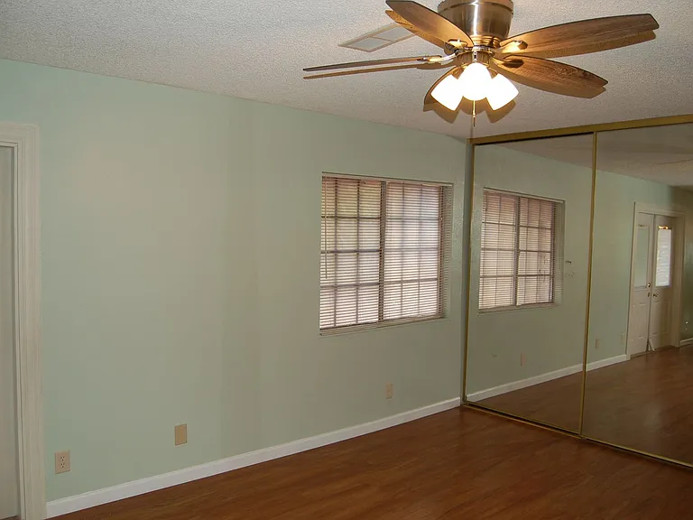 7185 Acorn Ct — Photo 14