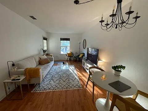721 Maximillian St — Photo 14