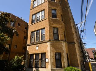706 W Wellington Ave #B2B80AD50, Chicago, IL 60657