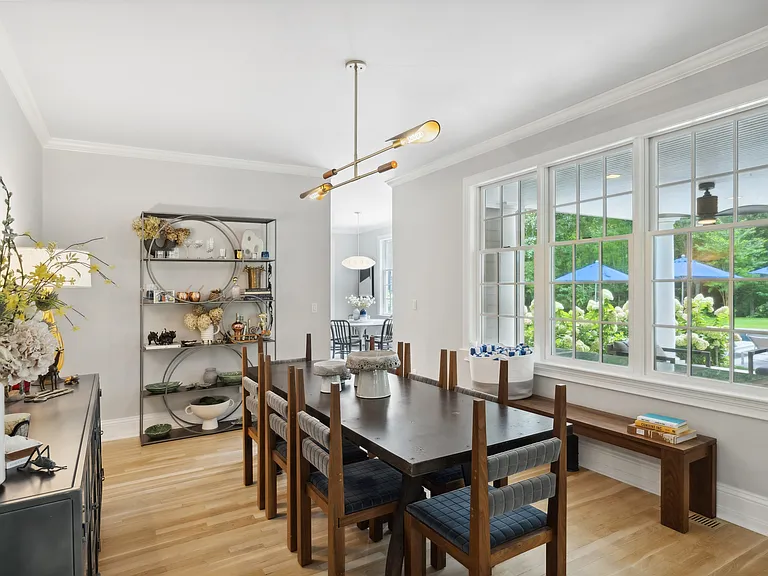 10 Eastview Ct — Photo 8