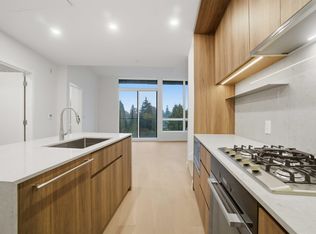 5212 Cambie St #608, Vancouver, BC V5Z3B2